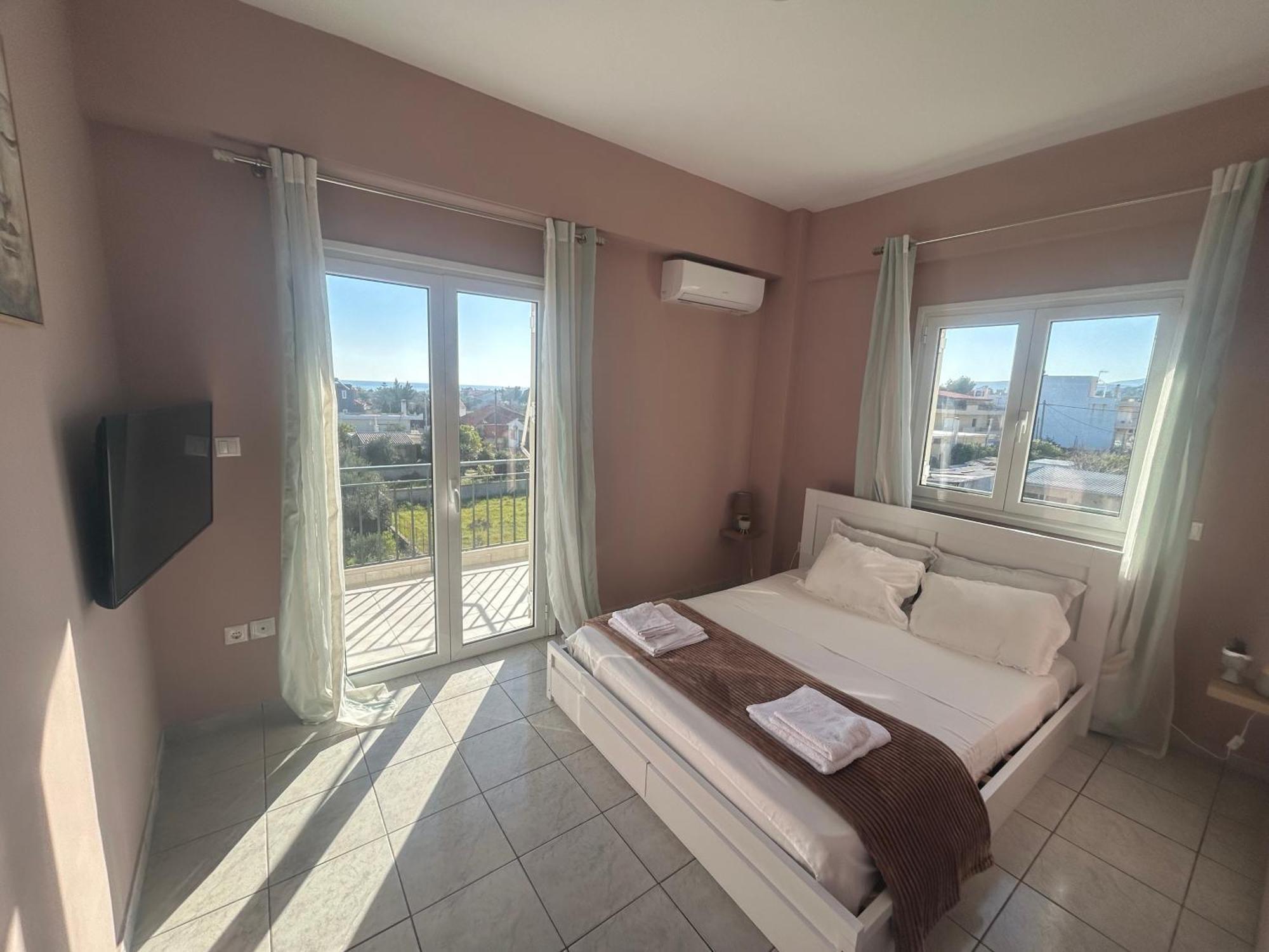 Aktis Apartment Near Airport Луца Экстерьер фото